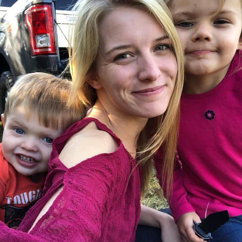 Meet your Posher, Caitlin